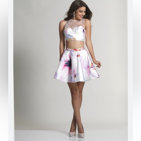 Dave & Johnny Short Two Piece Prom Dress Size 5/6 Never Worn - Picture 1 of 9